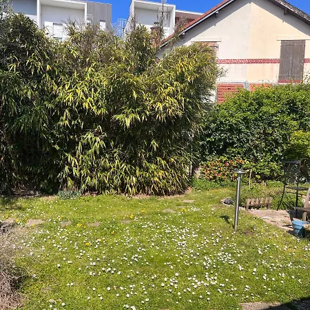 Homestay A And Garden Close To Paris *